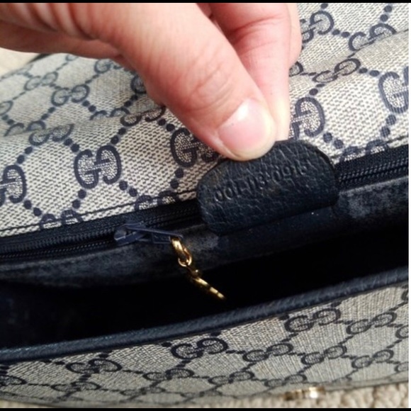 Authentic Gucci supreme sherry web messenger bag - Picture 7 of 8